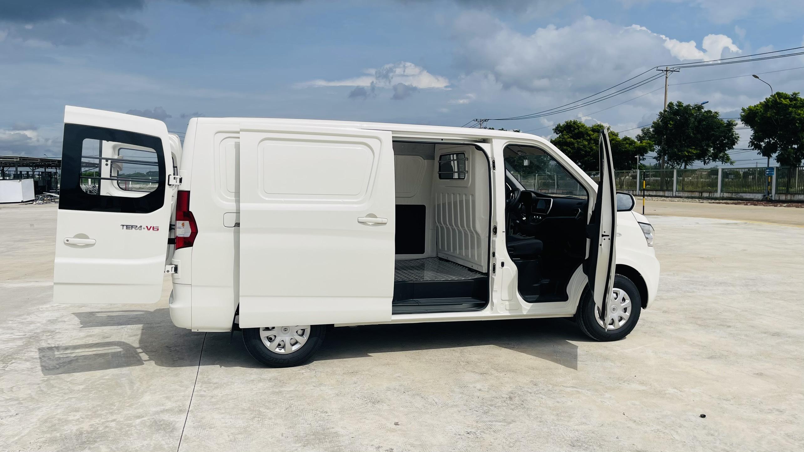 Xe tải van TERA V6 (2 chỗ & 5 chỗ) – thiết kế nhỏ gọn, vận hành linh hoạt trong đô thị